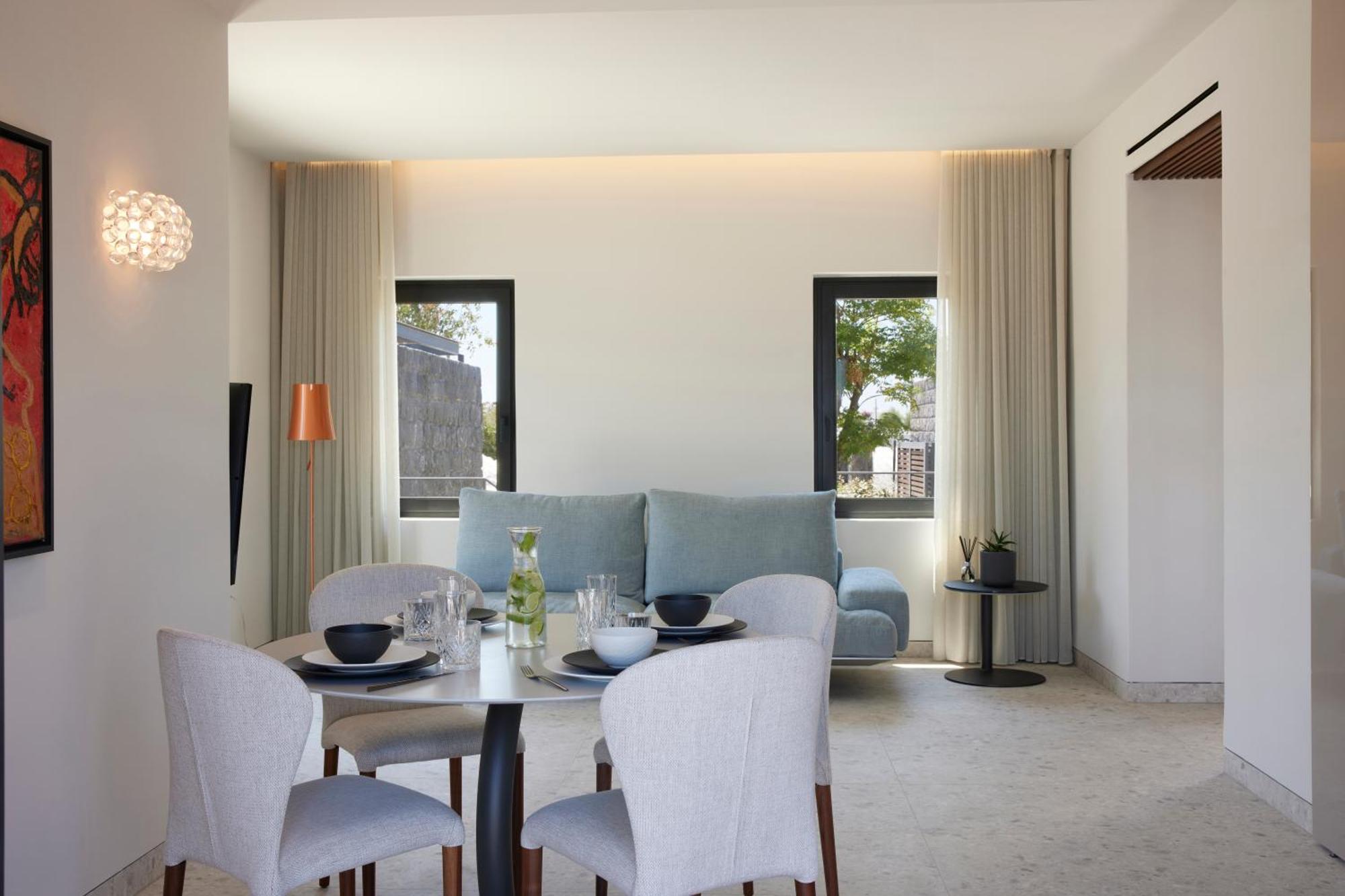 Aernia Suites & Art Akrotírion Esterno foto